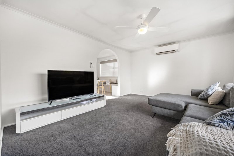 Photo - 5 Tebbutt Place, Charnwood ACT 2615 - Image 2