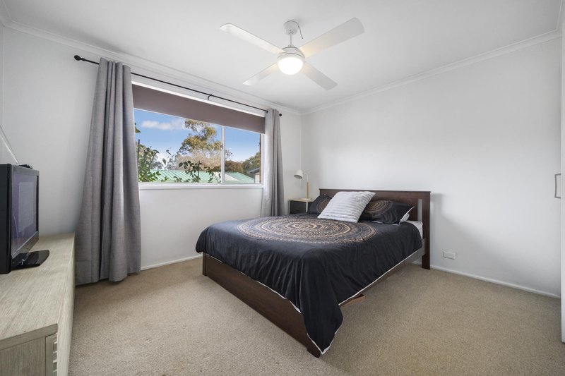 Photo - 5 Tebbutt Place, Charnwood ACT 2615 - Image 10