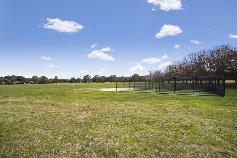 Photo - 5 Tebbutt Place, Charnwood ACT 2615 - Image 18