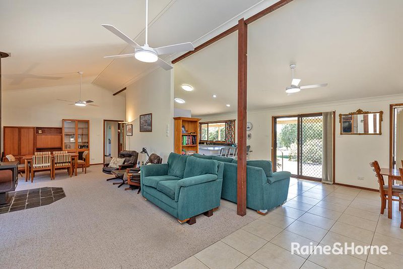 Photo - 5 Telfer Road, Tamworth NSW 2340 - Image 4