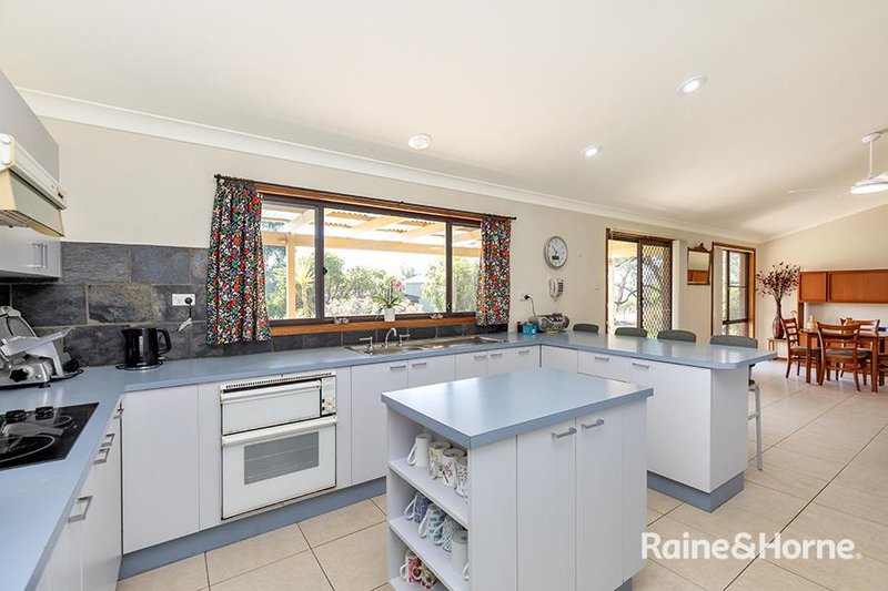 Photo - 5 Telfer Road, Tamworth NSW 2340 - Image 7