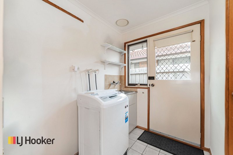 Photo - 5 Telford Court, Meadow Heights VIC 3048 - Image 13