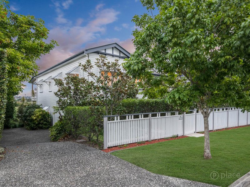 Photo - 5 Tennyson Street, Norman Park QLD 4170 - Image 2