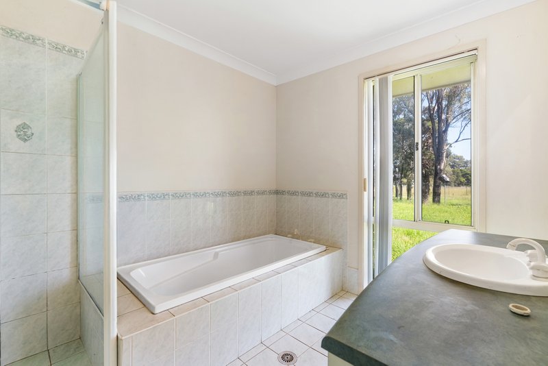 Photo - 5 Tenth Avenue, Austral NSW 2179 - Image 12