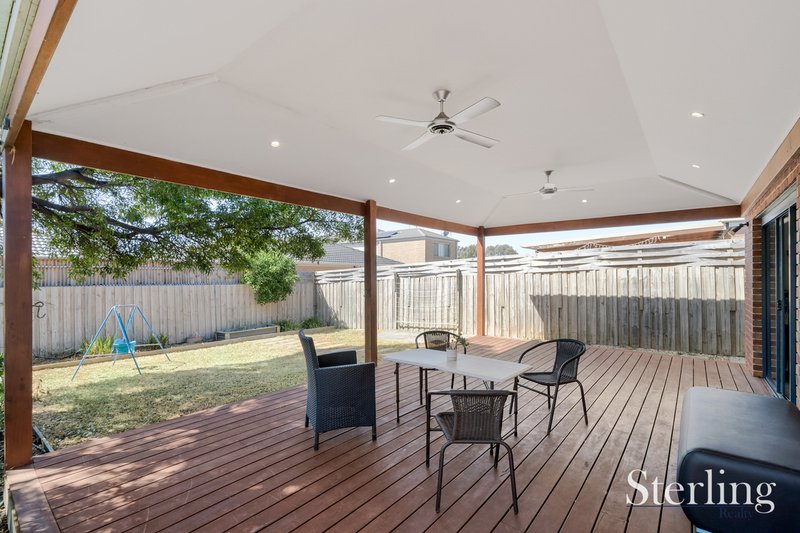 Photo - 5 Terrene Terrace, Point Cook VIC 3030 - Image 11