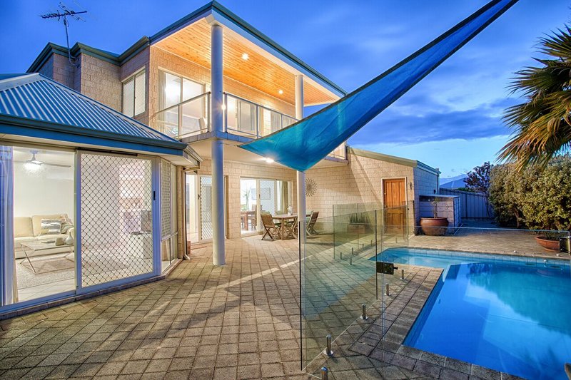 5 The Cove, Coogee WA 6166