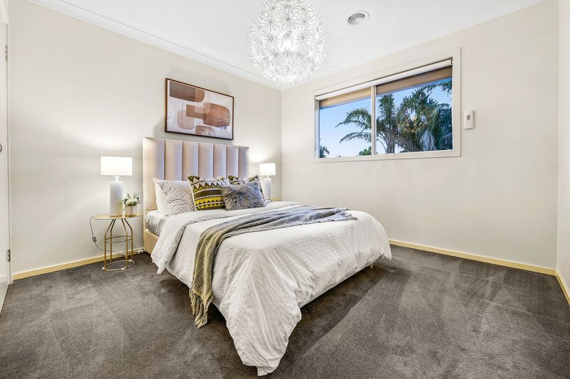 Photo - 5 The Grove, Keysborough VIC 3173 - Image 17