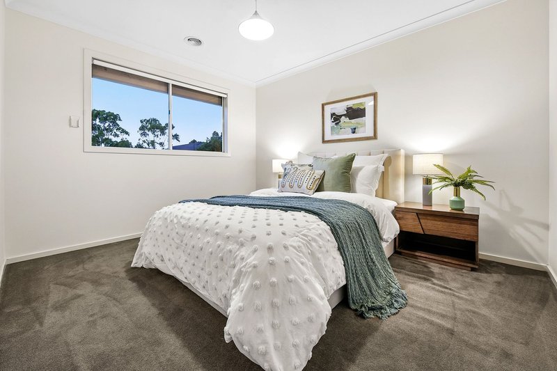 Photo - 5 The Grove, Keysborough VIC 3173 - Image 18