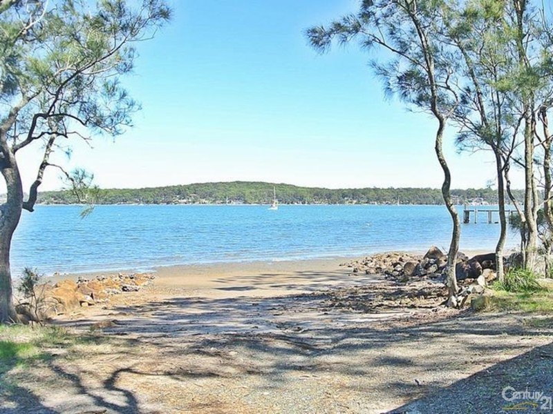 5 The Point, Bundabah NSW 2324