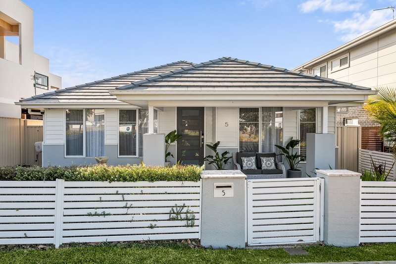 5 The Promontory Drive, Shell Cove NSW 2529