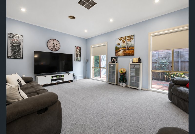 Photo - 5 The Strand , Melton VIC 3337 - Image 5