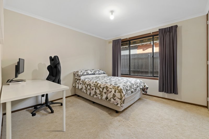 Photo - 5 Third Ave , Hoppers Crossing VIC 3029 - Image 10