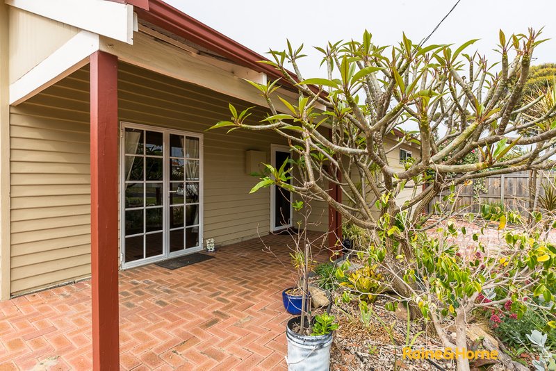 Photo - 5 Thomas Street, Bunbury WA 6230 - Image 2