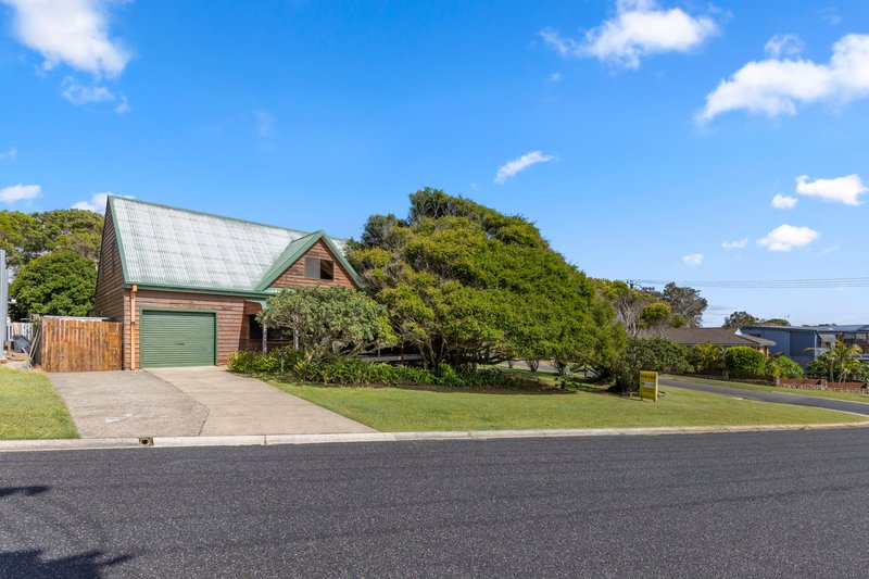 5 Ti-Tree Road, Sandy Beach NSW 2456