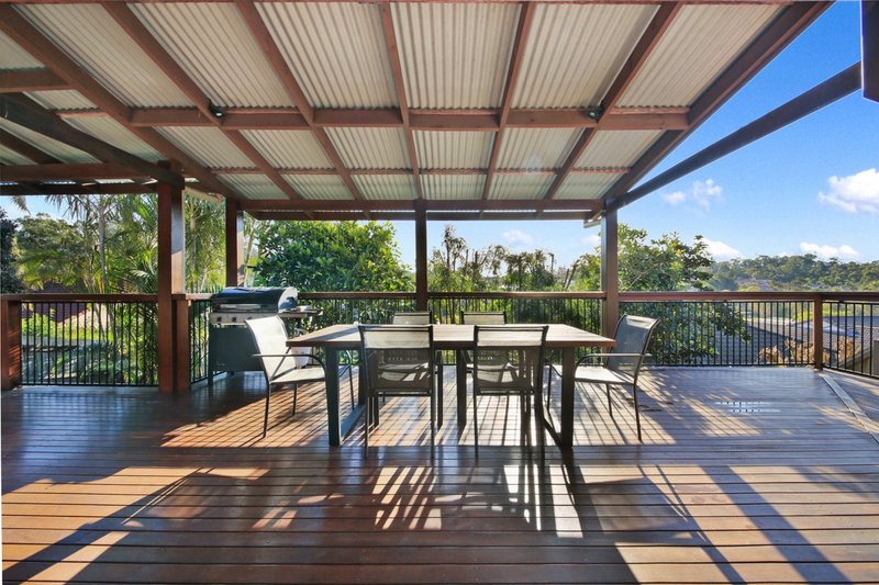 Photo - 5 Tiarnna Close, Burleigh Heads QLD 4220 - Image 5