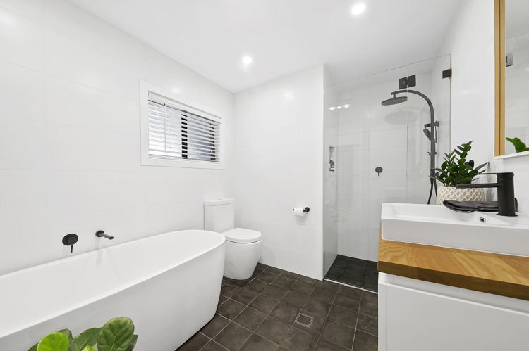 Photo - 5 Tilba Place, Merrylands NSW 2160 - Image 5