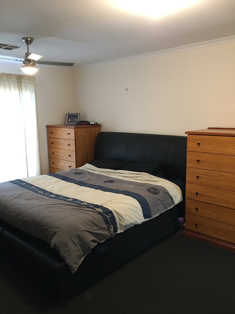 Photo - 5 Tiliqua Crescent, Roxby Downs SA 5725 - Image 4