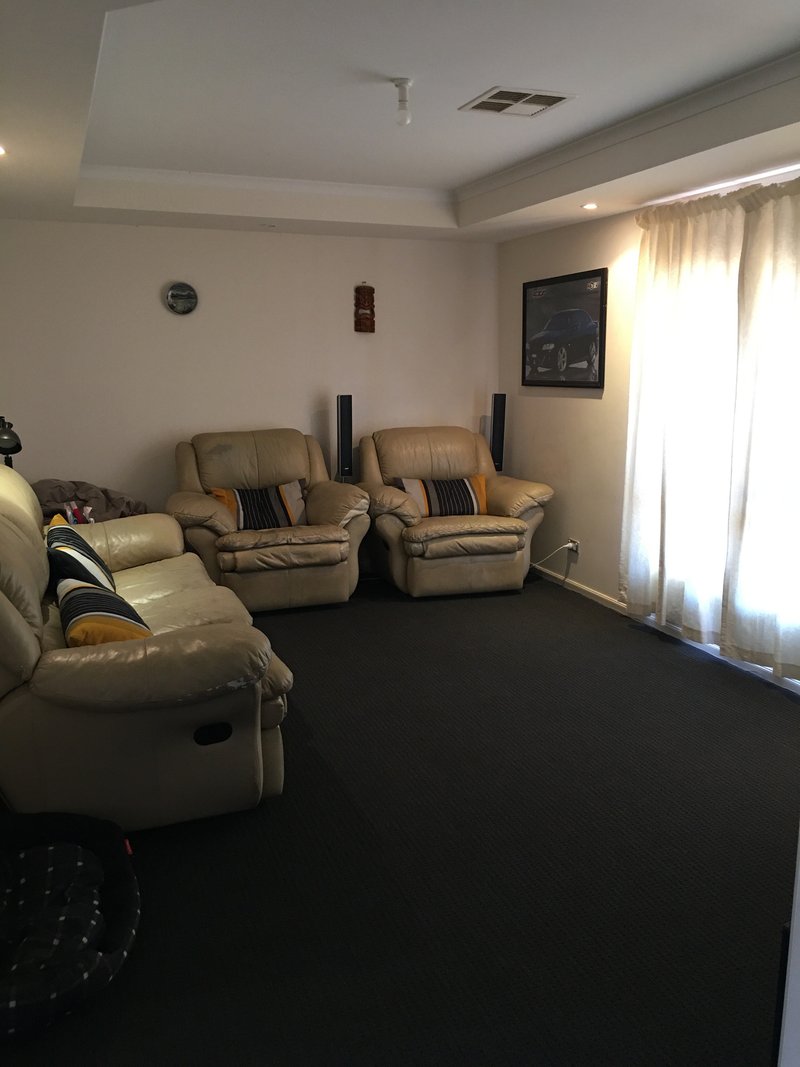 Photo - 5 Tiliqua Crescent, Roxby Downs SA 5725 - Image 6