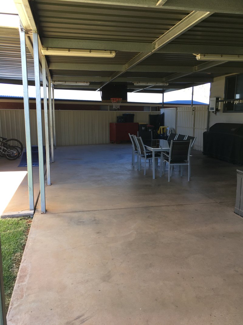 Photo - 5 Tiliqua Crescent, Roxby Downs SA 5725 - Image 8