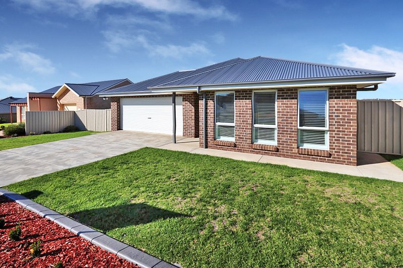 5 Timmins Street, Temora NSW 2666