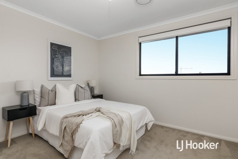 Photo - 5 Titania Street, Riverstone NSW 2765 - Image 14