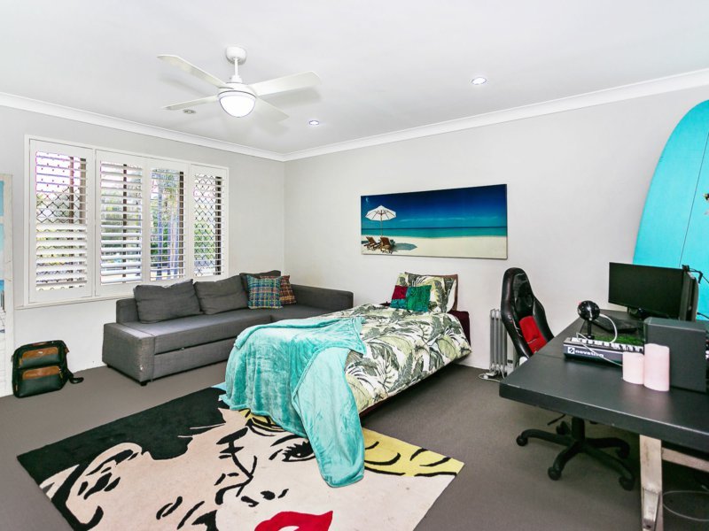 Photo - 5 Todman Drive, Mudgeeraba QLD 4213 - Image 17