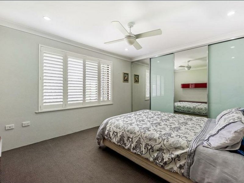 Photo - 5 Todman Drive, Mudgeeraba QLD 4213 - Image 18