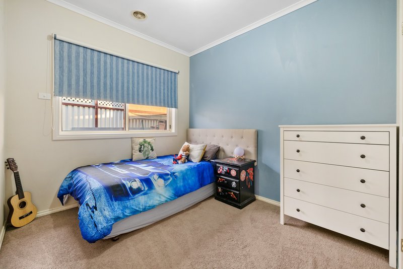 Photo - 5 Torquata Court, Hoppers Crossing VIC 3029 - Image 11