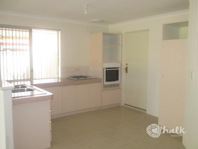 Photo - 5 Torrens Drive, Waikiki WA 6169 - Image 2