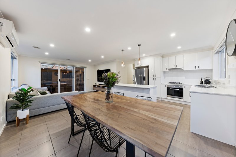 Photo - 5 Tottenham Way, Officer VIC 3809 - Image 9