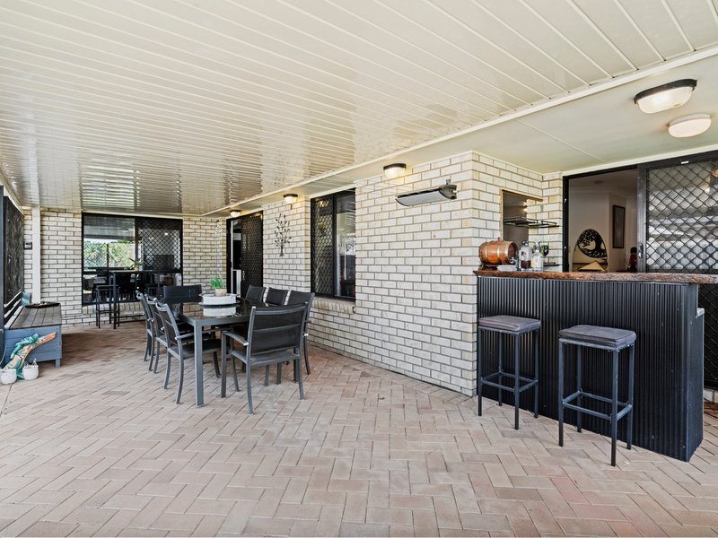 Photo - 5 Tracey Street, Wynnum West QLD 4178 - Image 14