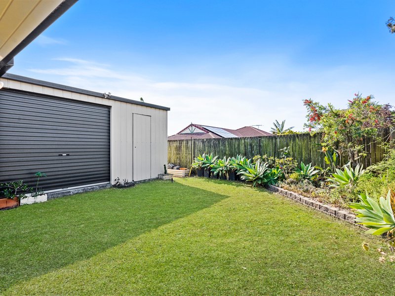 Photo - 5 Tracey Street, Wynnum West QLD 4178 - Image 18