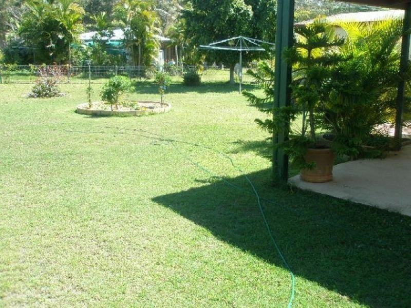 Photo - 5 Travis Road, Burrum Heads QLD 4659 - Image 10