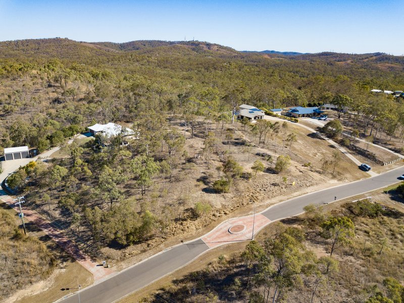 Photo - 5 Tree Tops Close, O'Connell QLD 4680 - Image 3