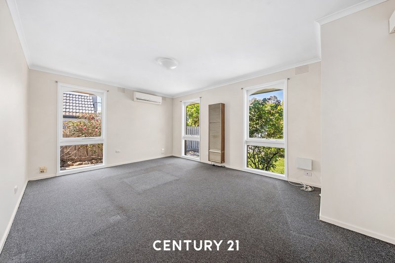 Photo - 5 Trevor Court, Keysborough VIC 3173 - Image 3