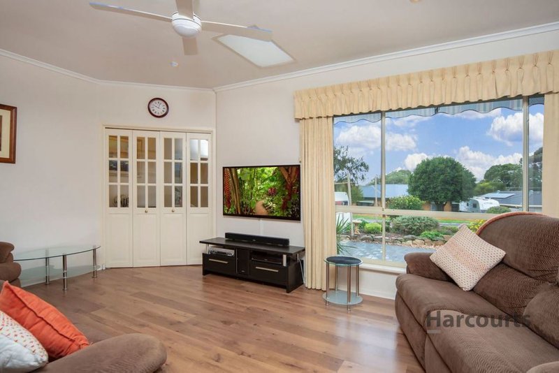 Photo - 5 Trinity Street, Reynella SA 5161 - Image 4