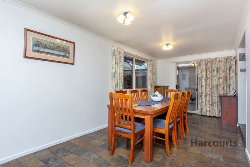 Photo - 5 Trinity Street, Reynella SA 5161 - Image 9