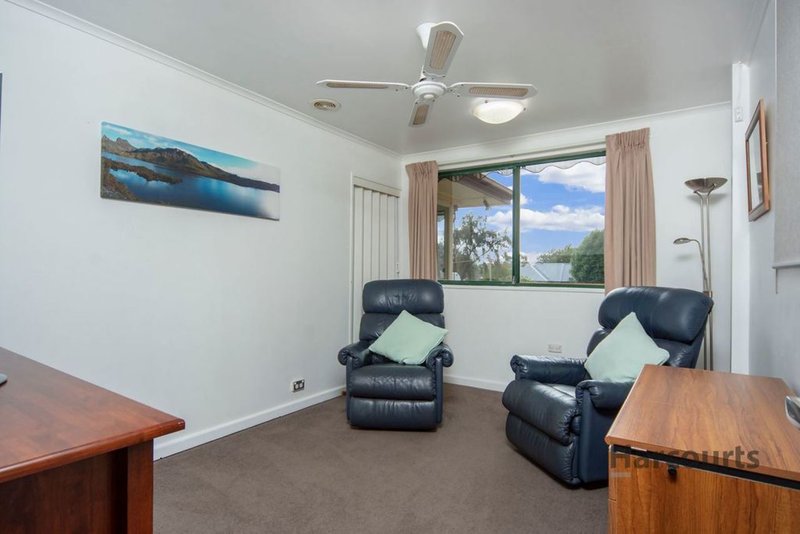 Photo - 5 Trinity Street, Reynella SA 5161 - Image 10