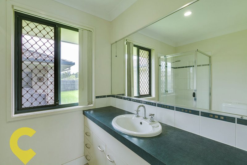 Photo - 5 Trinity Way, Morayfield QLD 4506 - Image 3