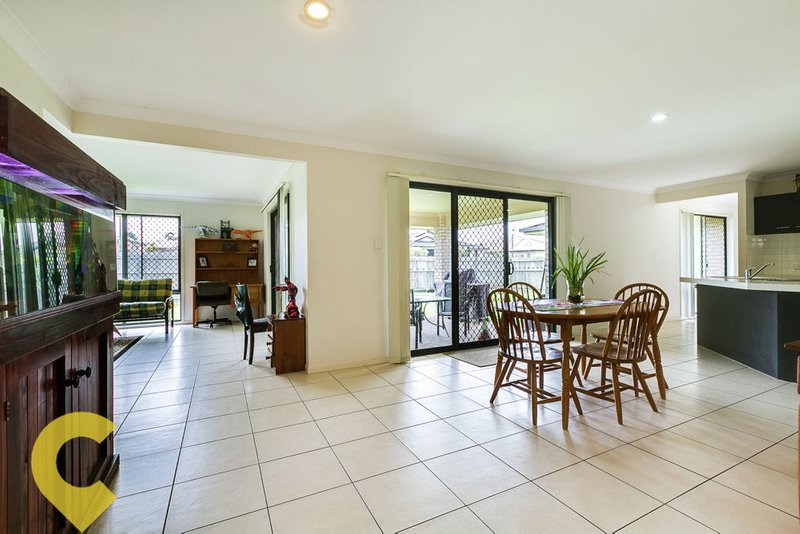 Photo - 5 Trinity Way, Morayfield QLD 4506 - Image 8