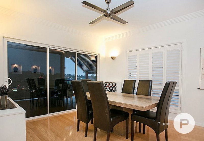 Photo - 5 Tristania Road, Kenmore QLD 4069 - Image 12