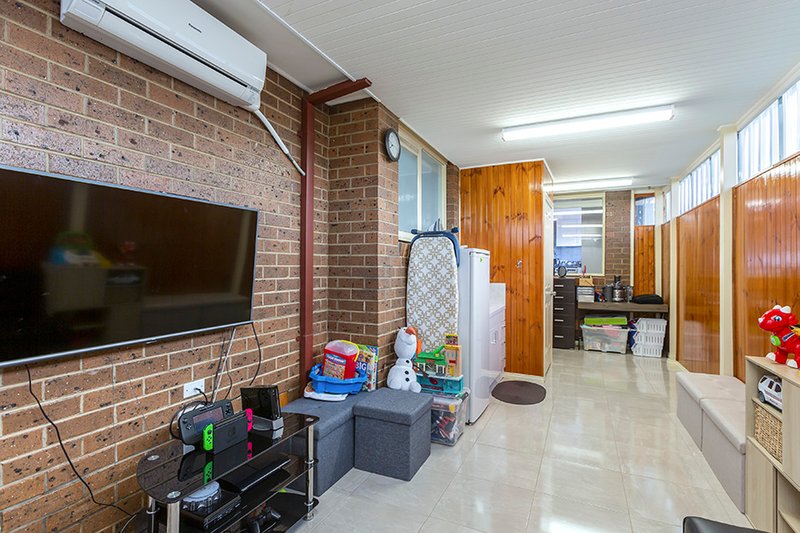 Photo - 5 Tumut Court, Werribee VIC 3030 - Image 8