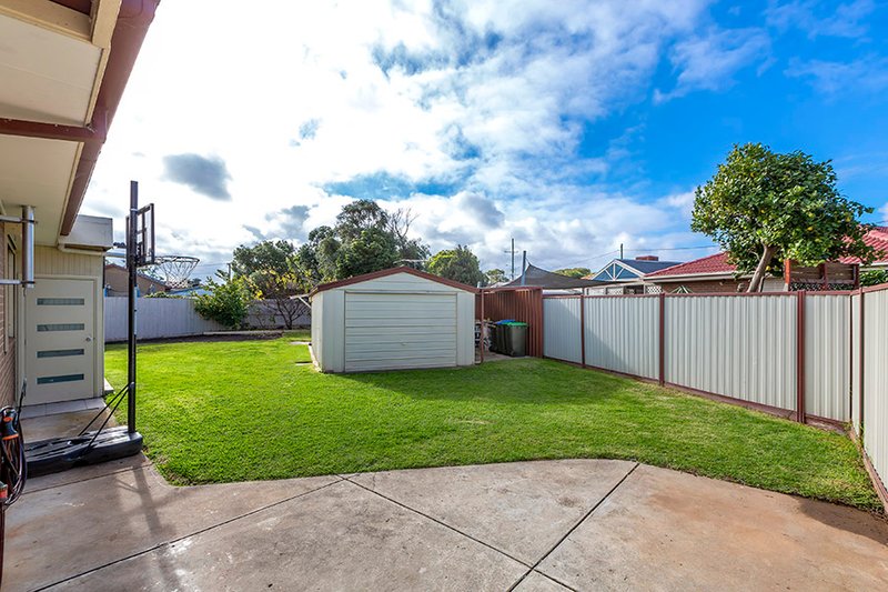 Photo - 5 Tumut Court, Werribee VIC 3030 - Image 13