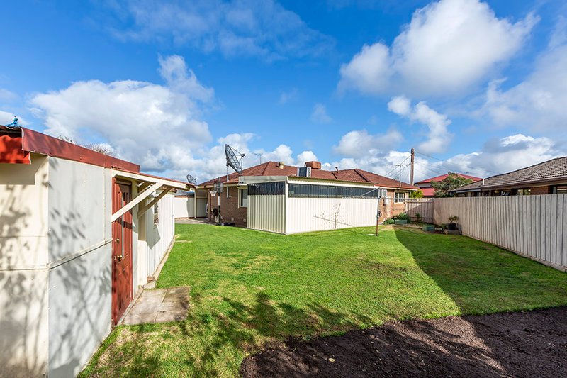 Photo - 5 Tumut Court, Werribee VIC 3030 - Image 14