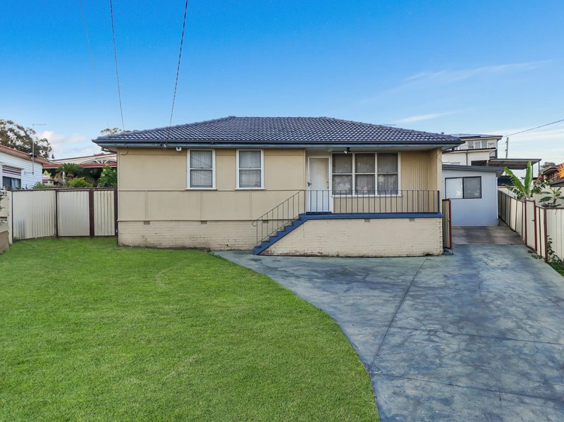 5 Tumut Place, Busby NSW 2168