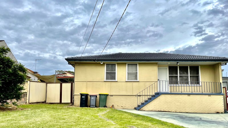 5 Tumut Place, Busby NSW 2168