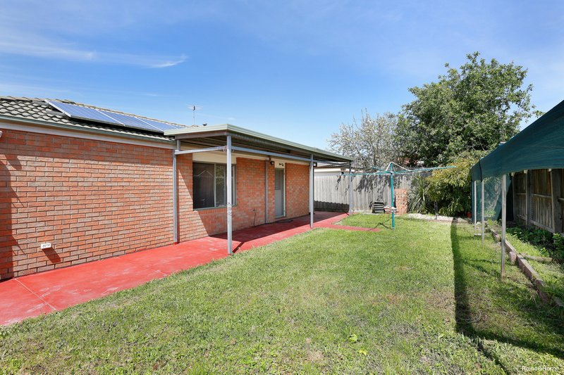 Photo - 5 Turano Court, Roxburgh Park VIC 3064 - Image 16