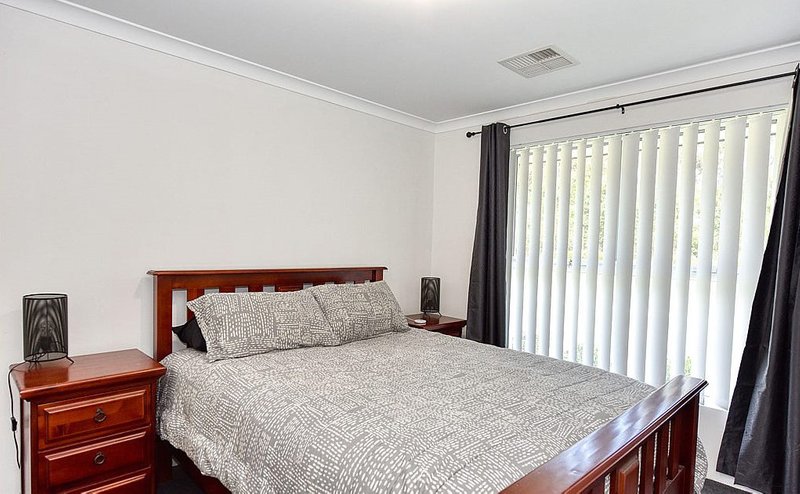 Photo - 5 Turon Court, Baldivis WA 6171 - Image 2