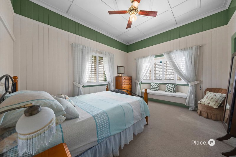 Photo - 5 Twelfth Avenue, Kedron QLD 4031 - Image 6