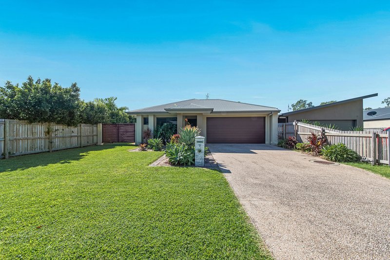 5 Twin Creek Court, Cannonvale QLD 4802